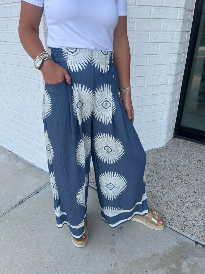 Abstract Flowy Pant