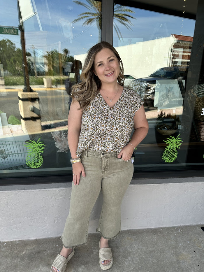 Hannah Crop Flare Mineral Laurel Olive