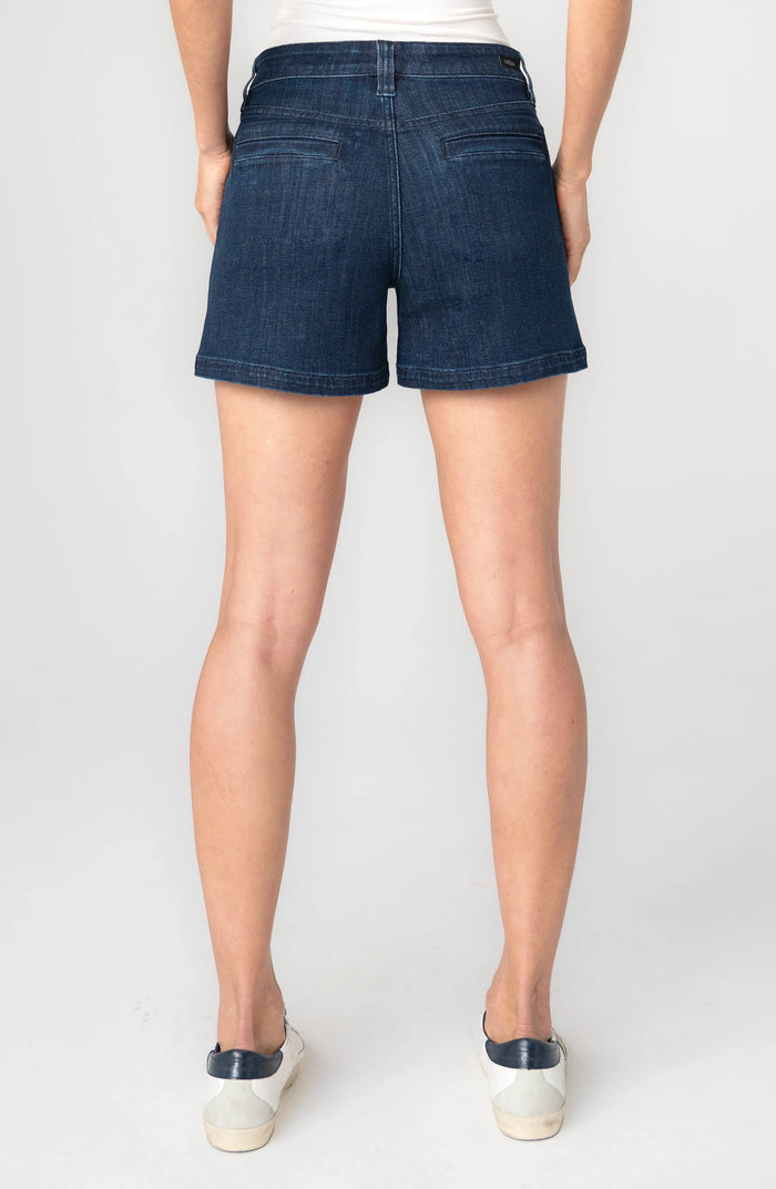 Vintage Short With Flap Front Pocket