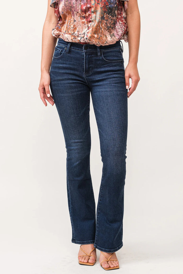 Jaxtyn Mid Rise Jeans - Boston