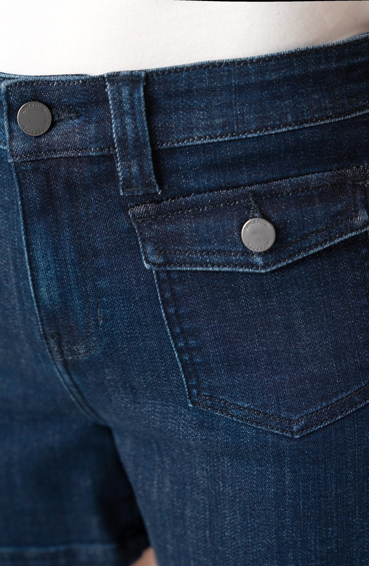 Vintage Short With Flap Front Pocket