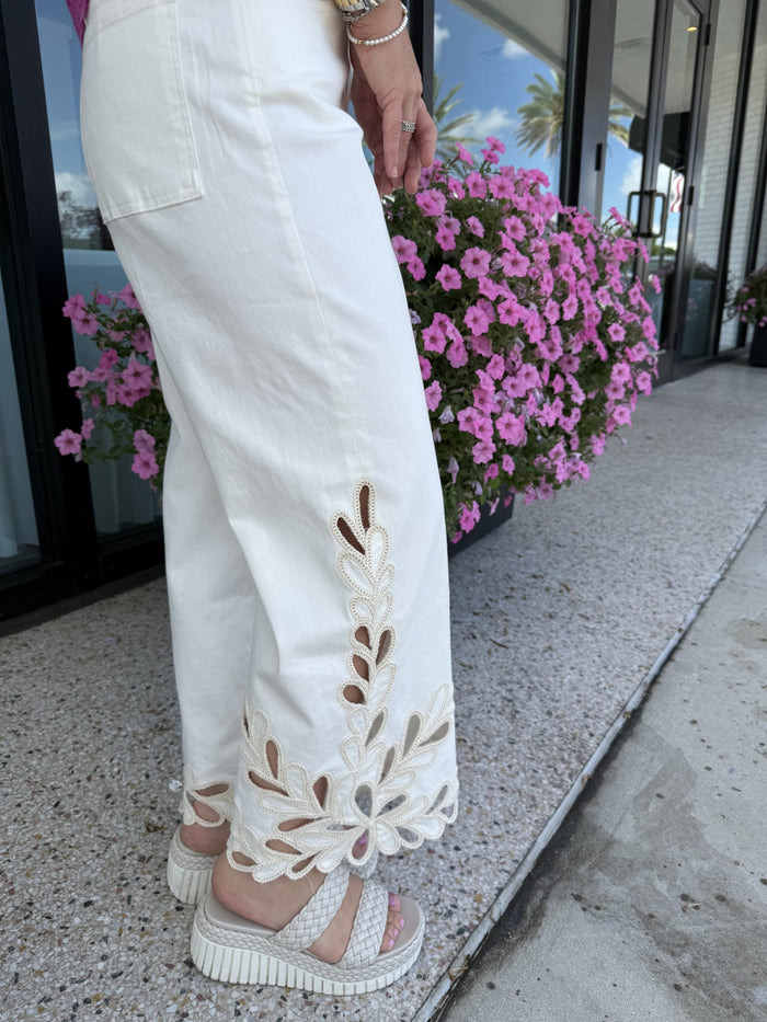 Audrey Jeans Bayadera Lace
