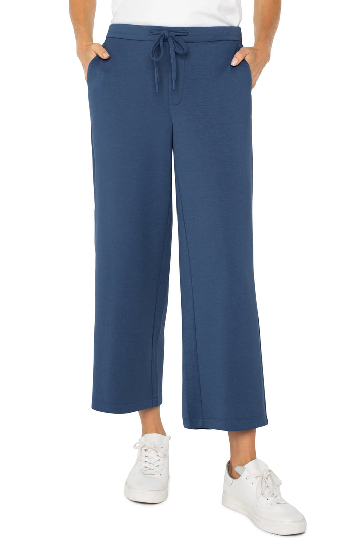 Pull-on Wide Leg Crop